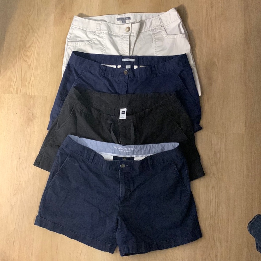 Lot - 4 Pairs of Name brand shorts all in great condition!!